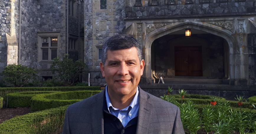 Juan Navarro standing in front of Hatley Castle