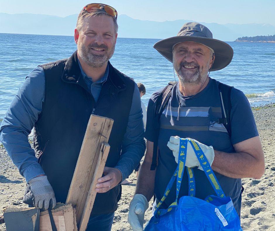 Ross Porter, assistant professor in the School of Business stands to the left of Todd Thexton, assistant professor and director of the School of Business.